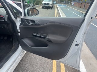 /photos/11233/16bd294b-0fc3-bb99-ab50-94812b0c4ee2_i320x240.jpg